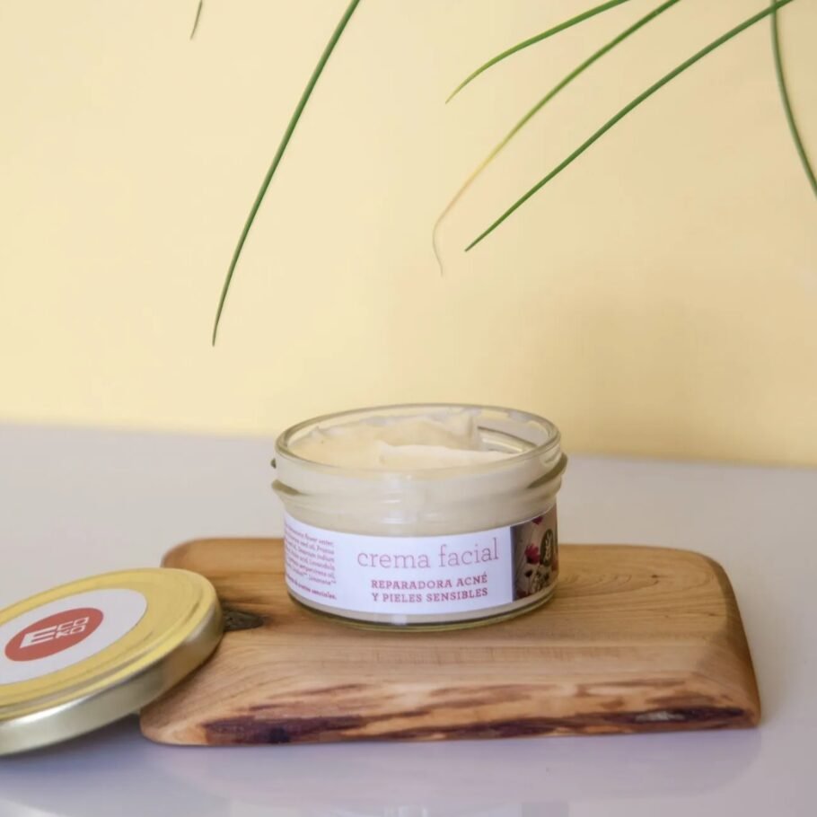 Crema reparadora acné y pieles sensibles